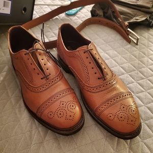 Oxford

Shoes